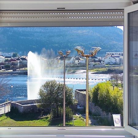 Apartman Srna トレビニエ エクステリア 写真