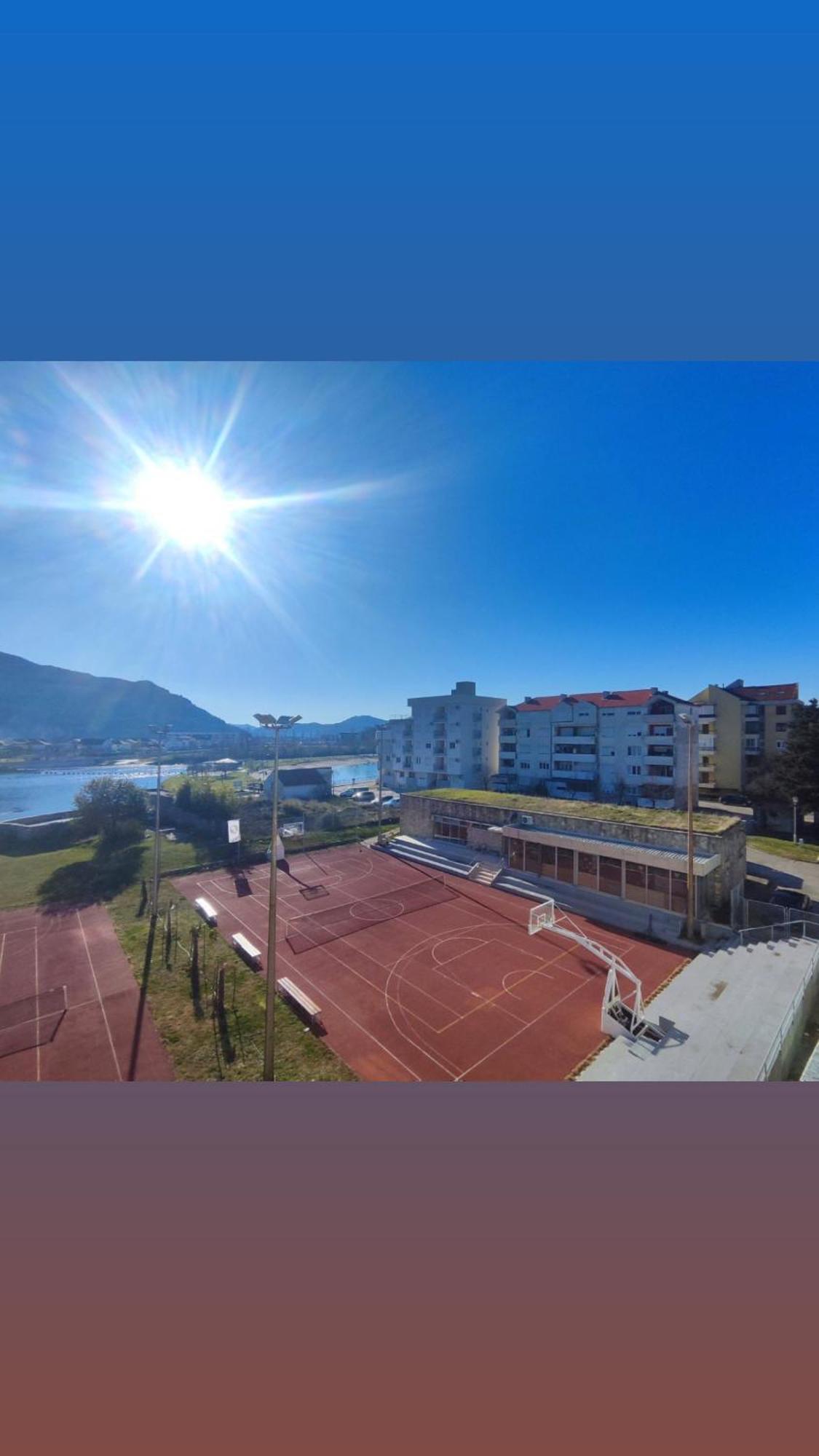 Apartman Srna トレビニエ エクステリア 写真