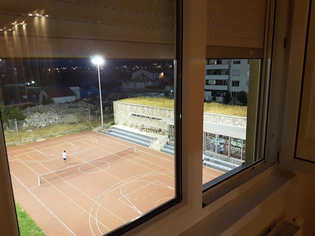Apartman Srna トレビニエ エクステリア 写真